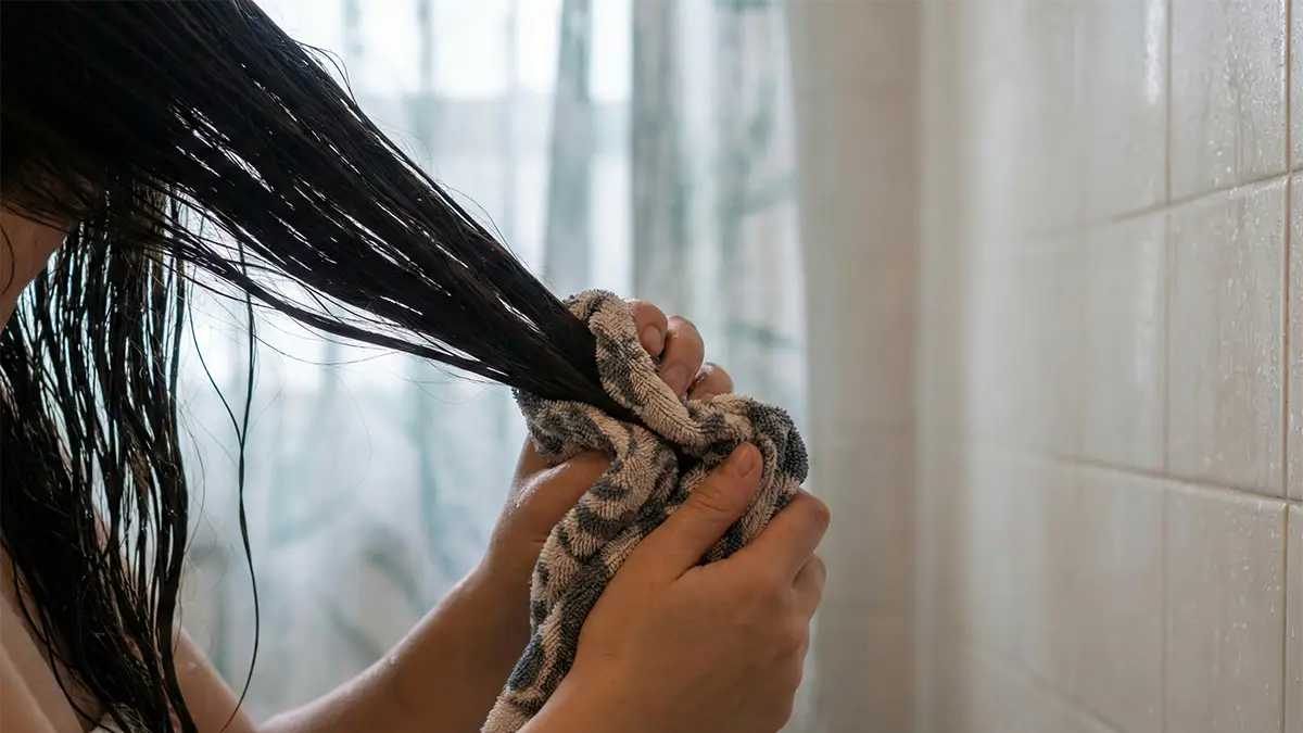 Mastering the Quick Cleanse How to Get A Shower Done In 5 Minutes Or Less Girls