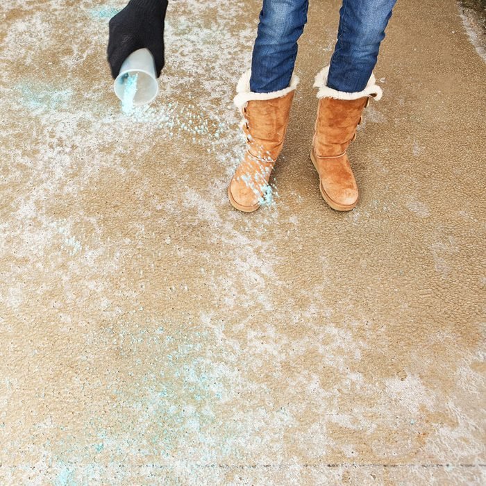 clean ice off sidewalk without damaging surface 2