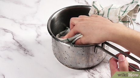 clean grease off stainless steel appliances surfaces